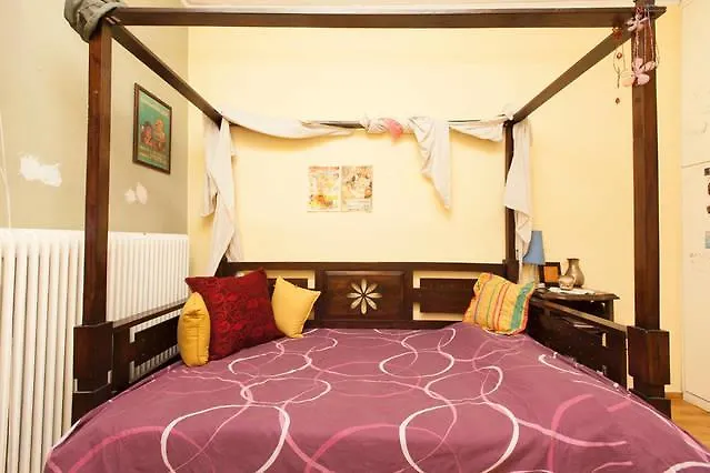 Private Room In A Family House Thessaloniki