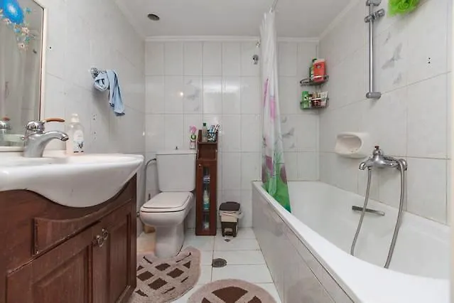 Homestay Private Room In A Family House Thessaloniki Greece
